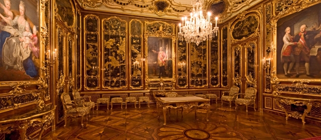 The Vieux-Laque Room: was used by Emperor Franz Stephan as his study. Following his sudden death in 1765, Maria Theresa had the Vieux-Laque Room remodelled as a memorial room.